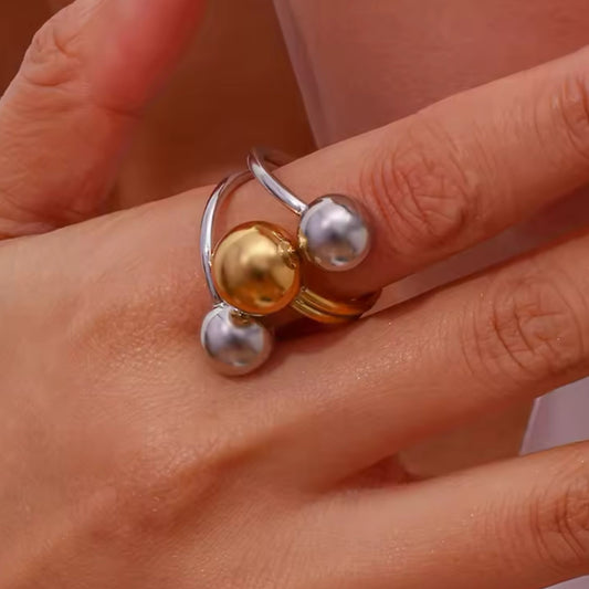 Anillo Geométrico con Esferas Bicolor – Acero Inoxidable 316L Ajustable