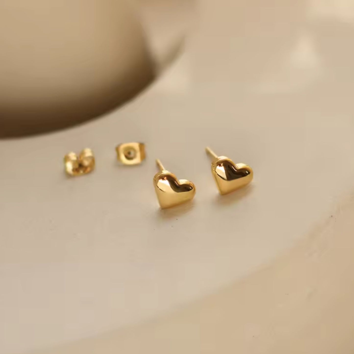 Aretes Corazón Mini – Broquel en acero inoxidable